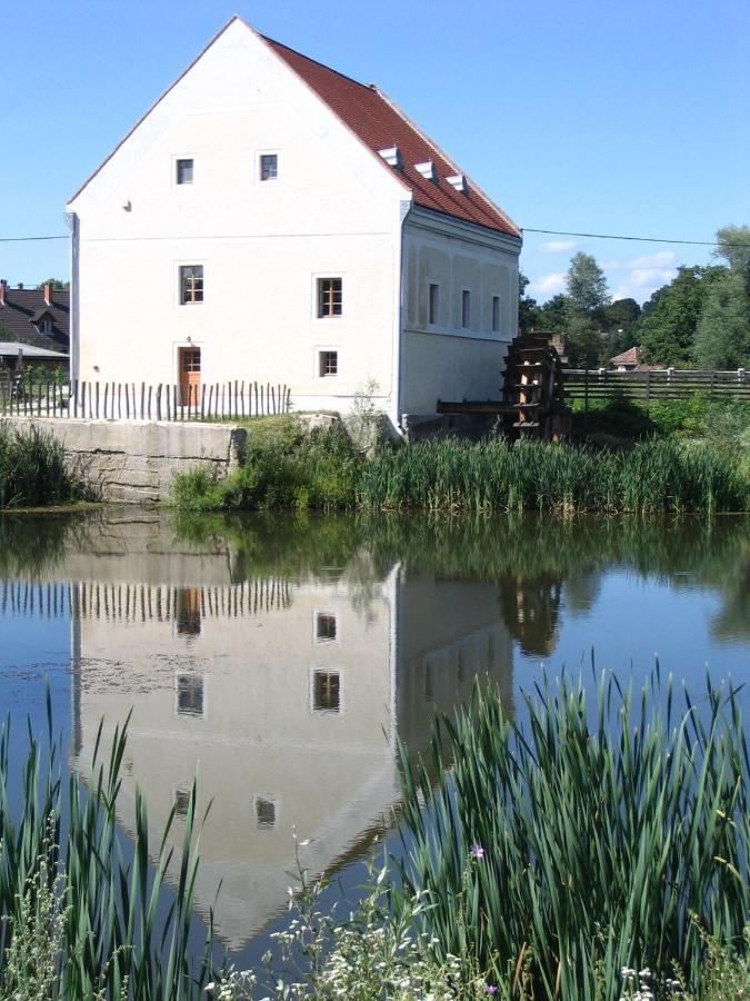 Kisrejtek Apartmanhaz Lispeszentadorjan Bagian luar foto